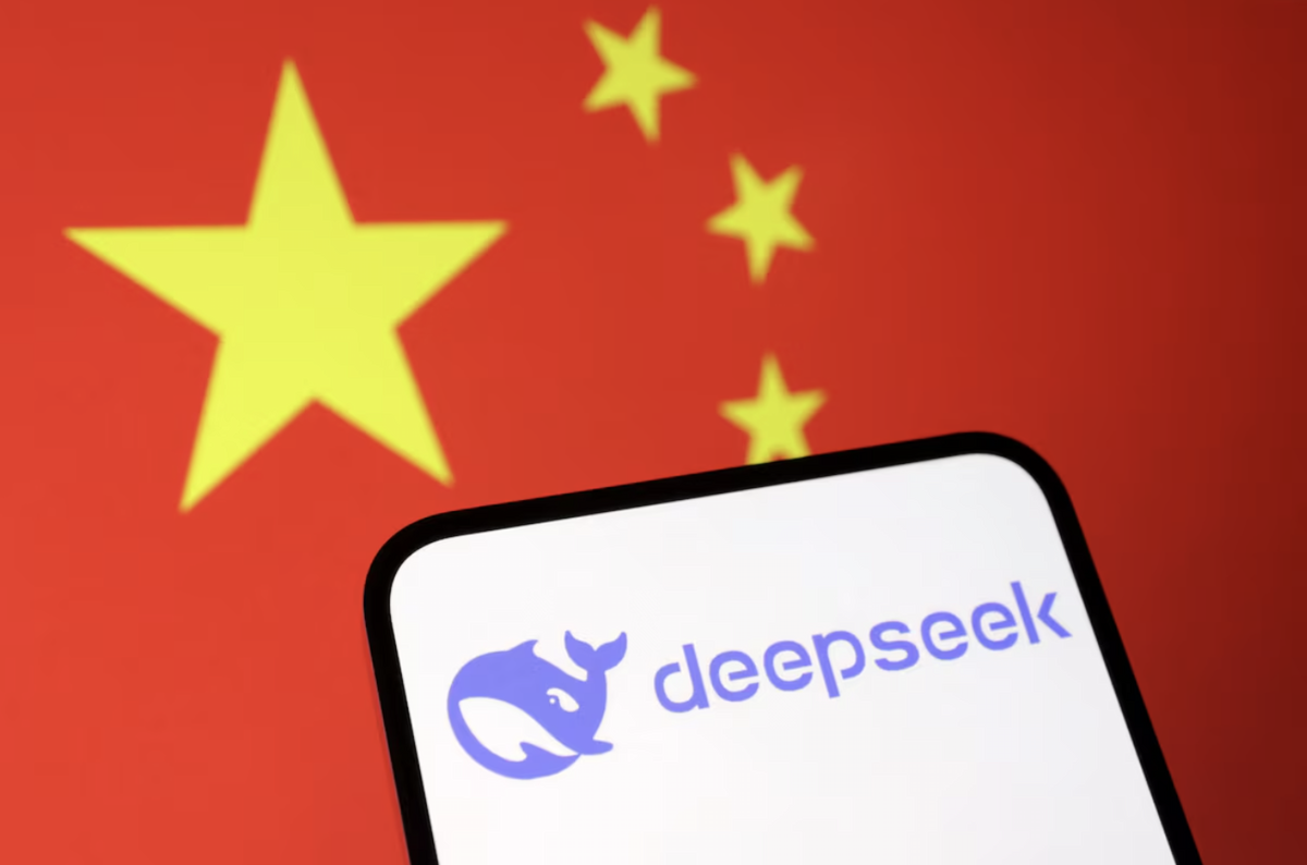 DeepSeek aplikace údajně posílá citlivá uživatelská data nešifrovaně – ohrožuje soukromí uživatelů na platformě iOS?